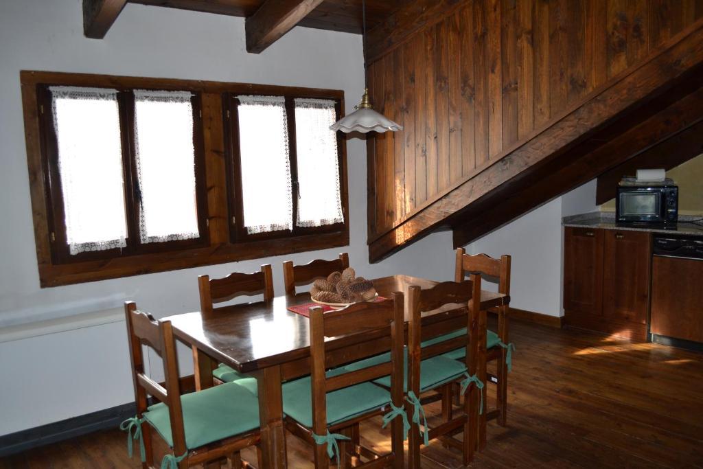 Apartamentos Linsoles Eriste Phòng bức ảnh